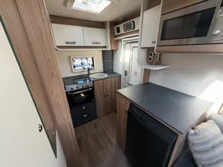 Swift Escape 612 11