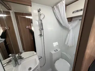 Swift Escape 612 17