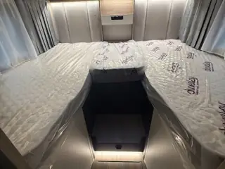Swift Voyager 584 18