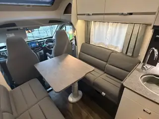 Swift Voyager 584 11