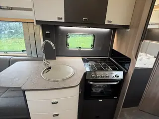 Swift Voyager 564 13