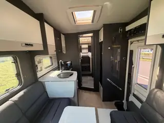 Swift Trekker 584 8