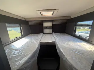 Swift Trekker 584 14