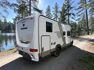 Swift Trekker 584 4