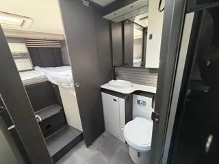 Swift Trekker 584 16