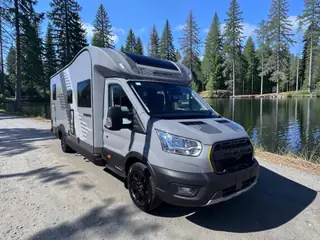 Swift Trekker 594 3