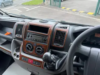 Autocruise tempo Hi top 19