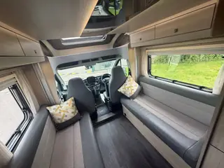 Autotrail F62 11