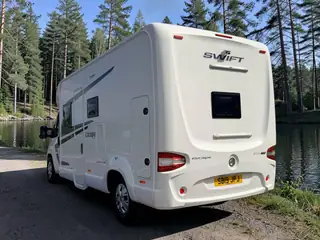 Swift Escape 695 4